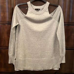 Aqua silver off the shoulder top, slits on the sides,like new,size S.Knitted mat